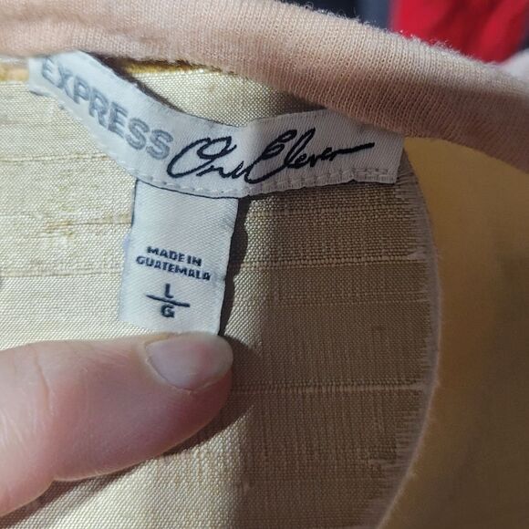 Express One Eleven Peach "Sunday Funday" T-shirt Sz L - Picture 2 of 2